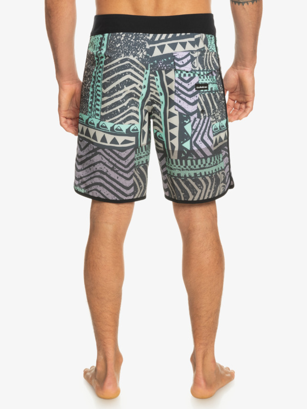 Highlite Scallop 19" - Board Shorts for Men  EQYBS04761