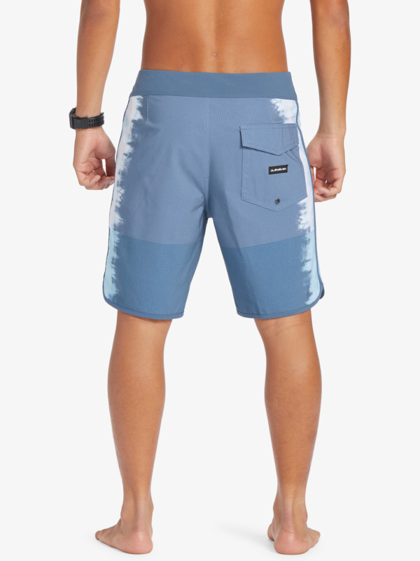 Highlite Scallop 19" - Board Shorts for Men  EQYBS04761