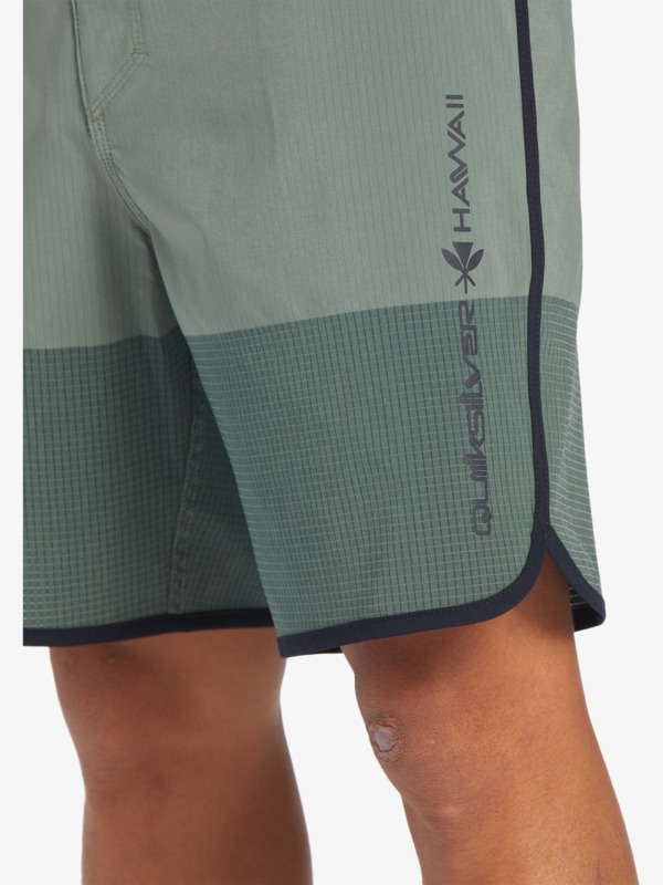 Highlite Scallop 19" - Board Shorts for Men  EQYBS04761