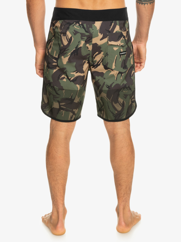 Highlite Scallop 19" - Board Shorts for Men  EQYBS04761