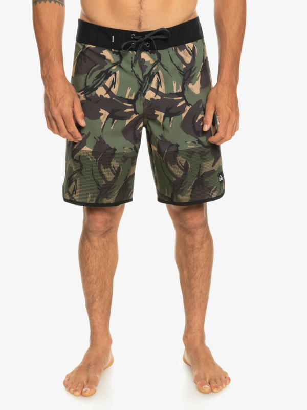 Highlite Scallop 19" - Board Shorts for Men  EQYBS04761