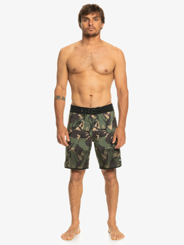 Highlite Scallop 19" - Board Shorts for Men  EQYBS04761