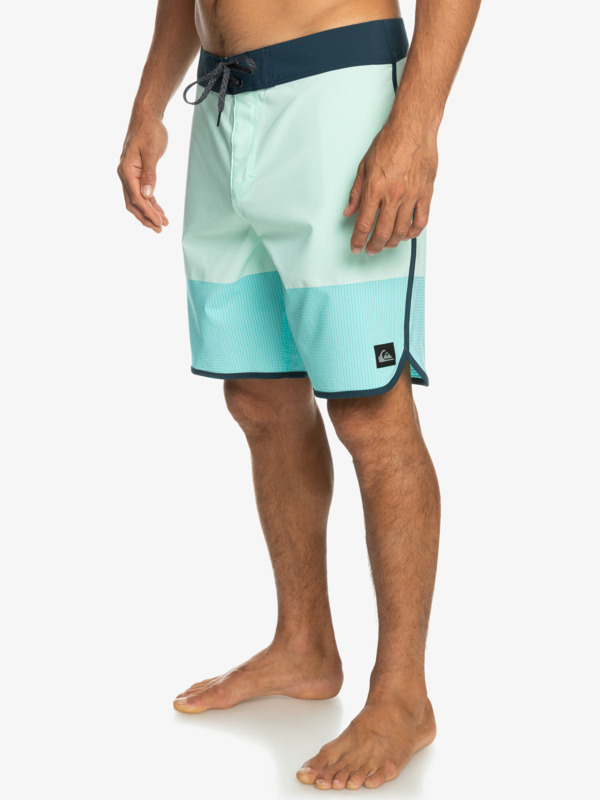 Highlite Scallop 19" - Board Shorts for Men  EQYBS04761