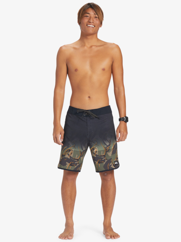 Highlite Scallop 19" - Board Shorts for Men  EQYBS04761