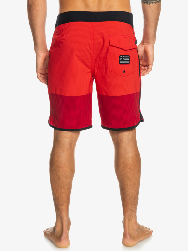 Highlite Scallop 19" - Board Shorts for Men  EQYBS04761