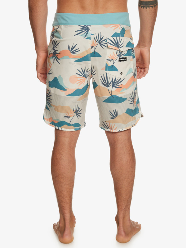 Highlite Scallop 19" - Board Shorts for Men  EQYBS04761