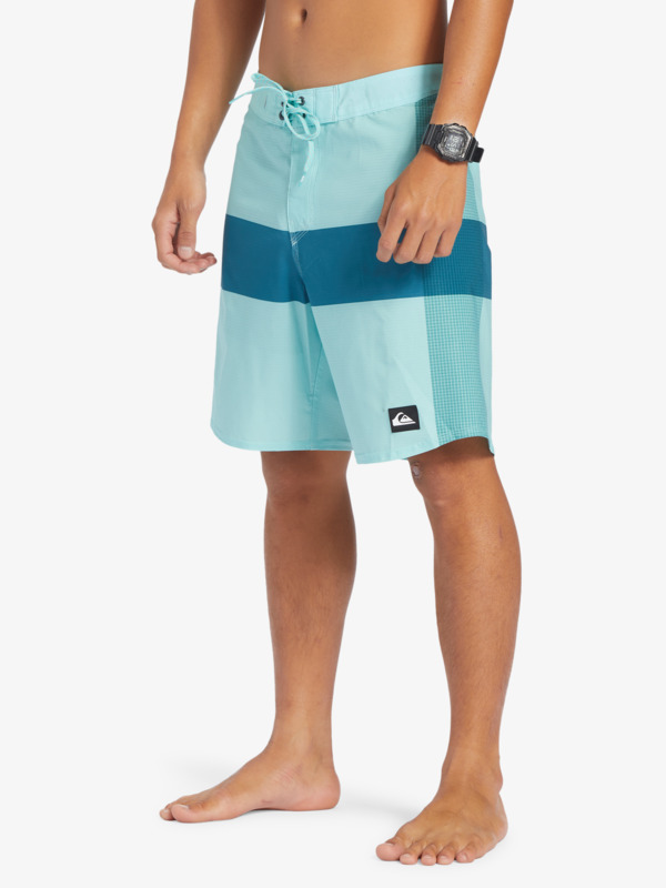 Highlite Arch 19" - Board Shorts for Men  EQYBS04763