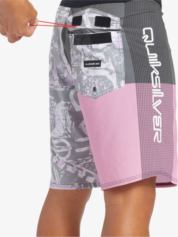 Highlite Arch 19" - Board Shorts for Men  EQYBS04763