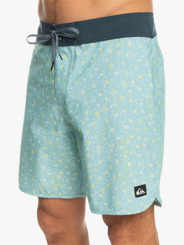 Surfsilk Scallop 18" - Board Shorts for Men  EQYBS04770