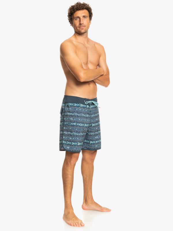 Surfsilk Scallop 18" - Board Shorts for Men  EQYBS04770