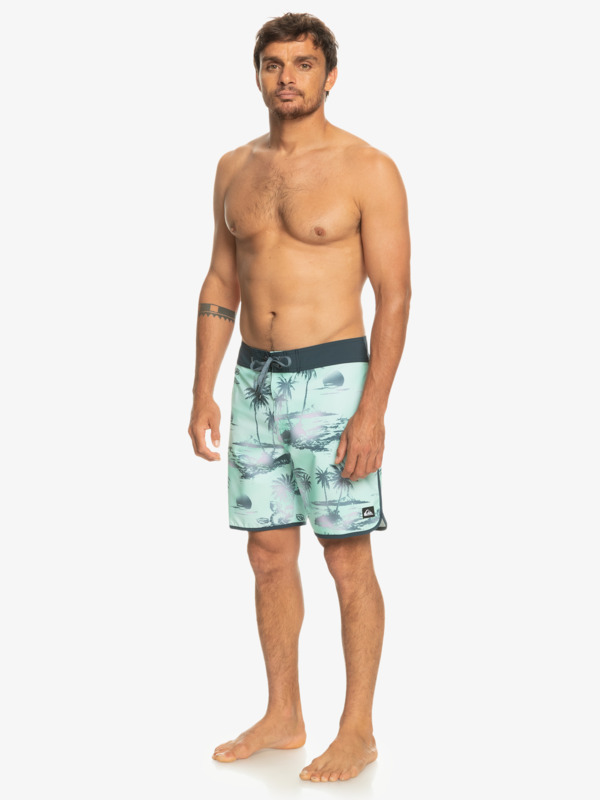Surfsilk Scallop 18" - Board Shorts for Men  EQYBS04770