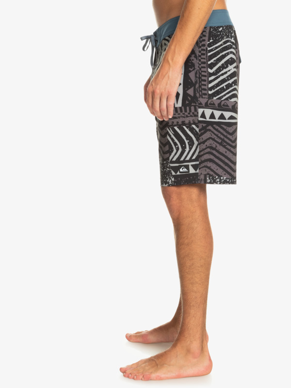 Surfsilk QS 69 19" - Board Shorts for Men  EQYBS04773