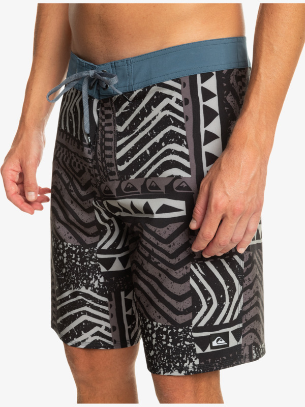 Surfsilk QS 69 19" - Board Shorts for Men  EQYBS04773
