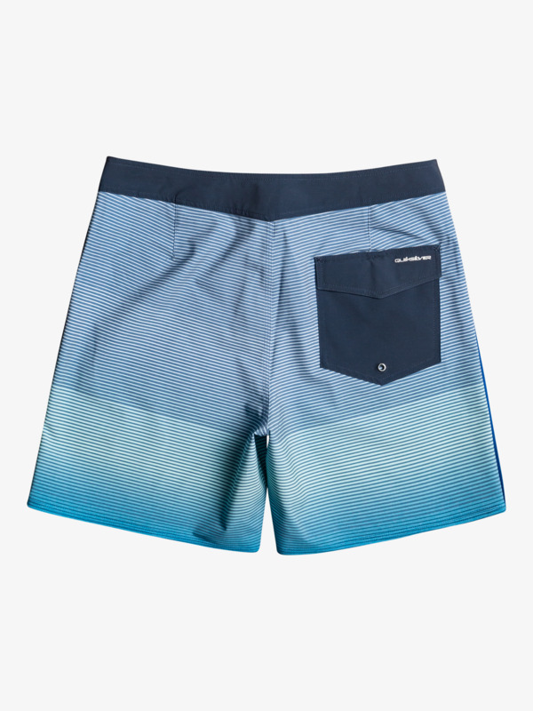 Surfsilk Massive 17" - Board Shorts for Men  EQYBS04782