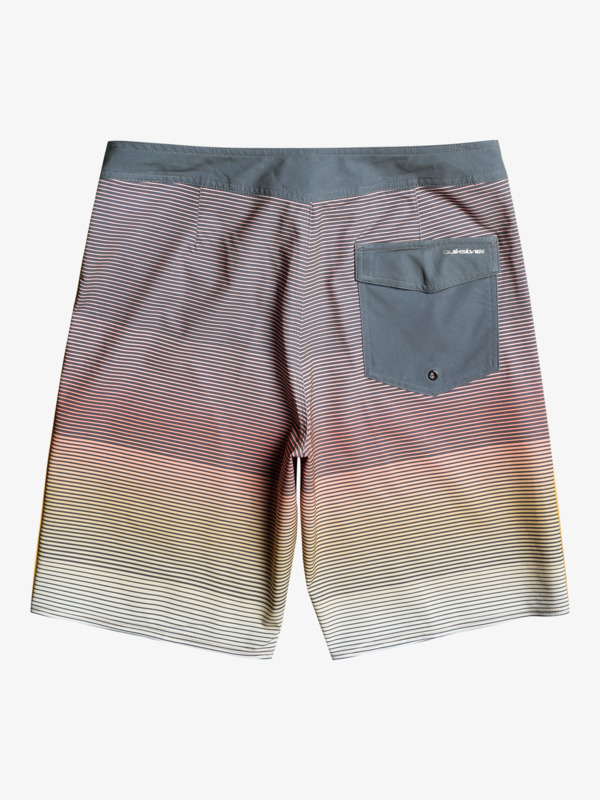 Surfsilk Massive 20" - Board Shorts for Men  EQYBS04783