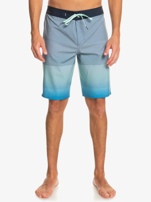 Surfsilk Massive 20" - Board Shorts for Men  EQYBS04783