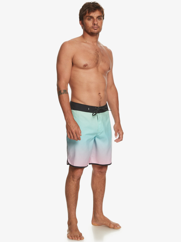 Everyday Scallop 19" - Board Shorts for Men  EQYBS04791