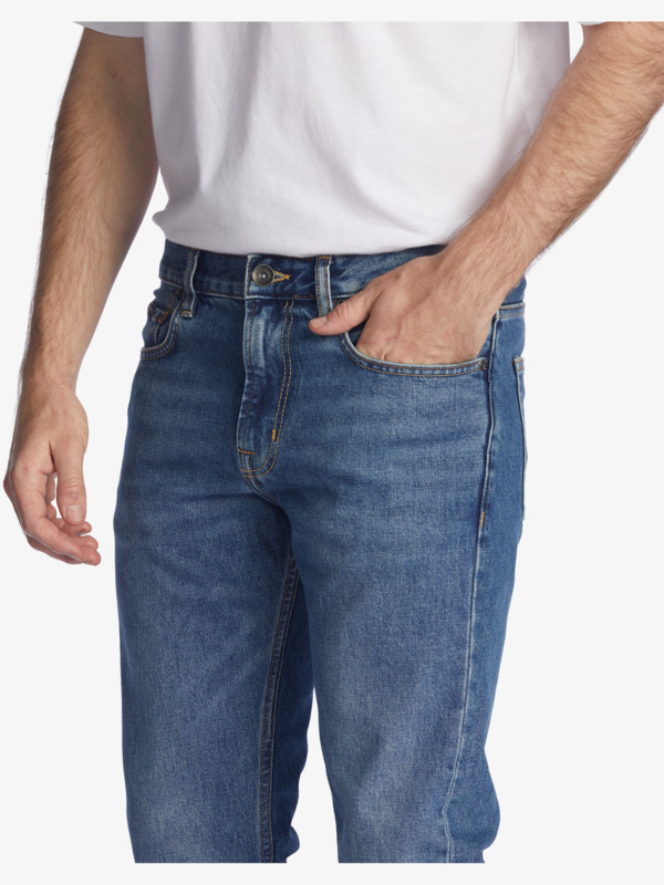 Modern Wave Aged - Straight Fit Jeans for Men  EQYDP03404