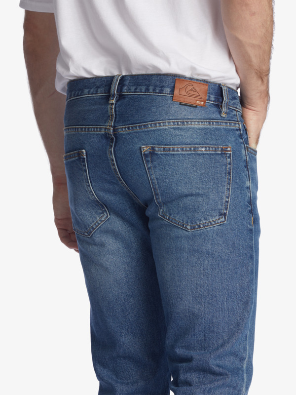 Modern Wave Aged - Straight Fit Jeans for Men  EQYDP03404
