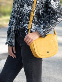 On My Way 2.8L - Small Shoulder Bag  ERJBP04185