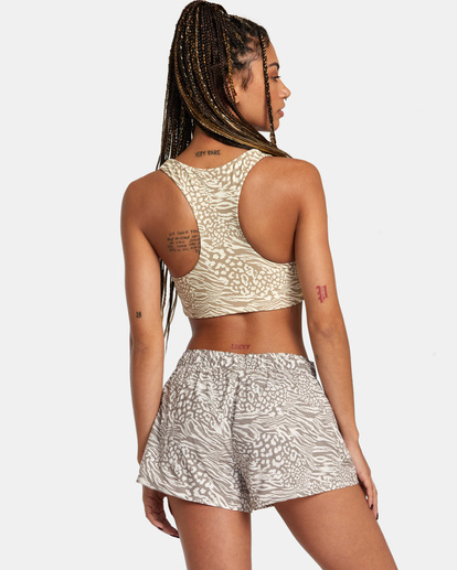 2 VA Essential Low-Rise Yogger Sport Shorts White AVJNS00179 RVCA