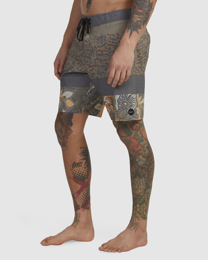 3 Patchwork Boardshorts 18" Green AVYBS00182 RVCA