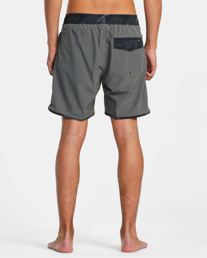 2 Eastern Plus Elastic Boardshorts 17" Grey AVYBS00239 RVCA