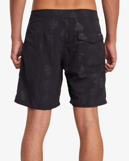 2 Mister Cartoon Smile Boardshorts 18" Black AVYBS00254 RVCA