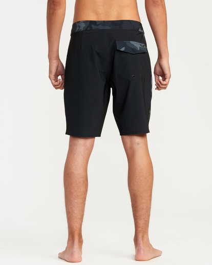 2 Apex Boardshorts 19" Black AVYBS00259 RVCA