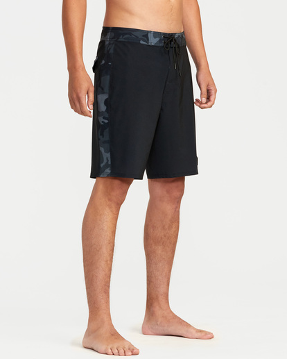 6 Apex Boardshorts 19" Black AVYBS00259 RVCA
