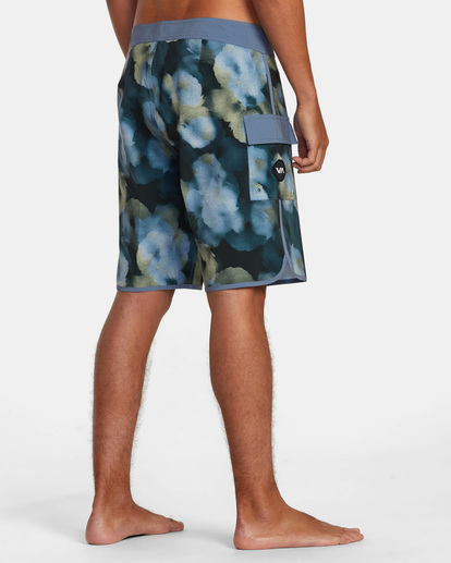 4 Eastern Boardshorts 20" Blue AVYBS00261 RVCA