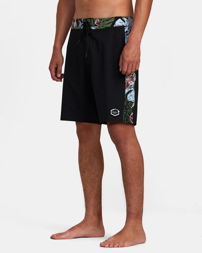 4 Hawaii Monstera 2.0 Apex 19" Boardshorts Black AVYBS00290 RVCA