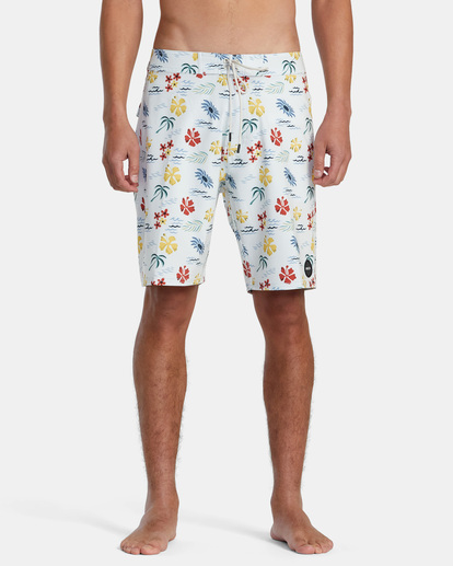 1 VA Boardshorts 19" White AVYBS00329 RVCA