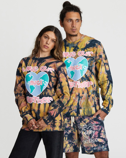 1 Freaktopia Love Your Mother Sweatshirt White AVYFT00305 RVCA