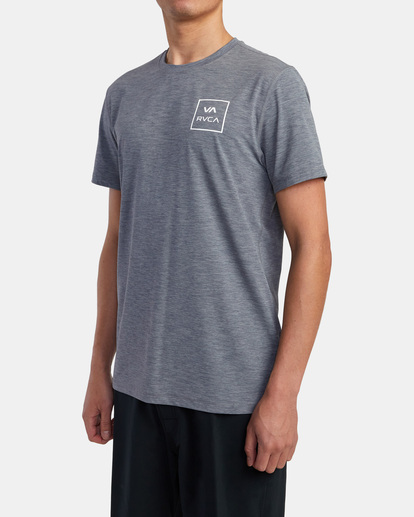 5 RVCA Short Sleeve Rashguard Grey AVYWR00118 RVCA