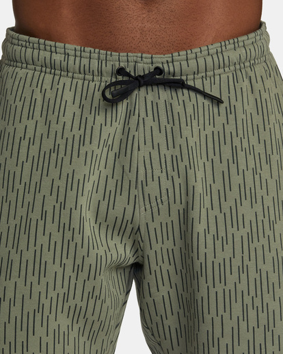 8 Sport Elastic Waist Walkshorts IV 19" Beige AVYWS00135 RVCA