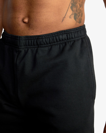 VA Essential Sweatshorts 18