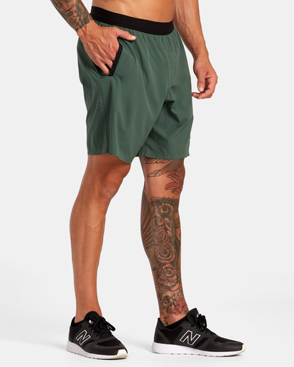 6 Yogger Plus 18" Training Shorts Green AVYWS00234 RVCA