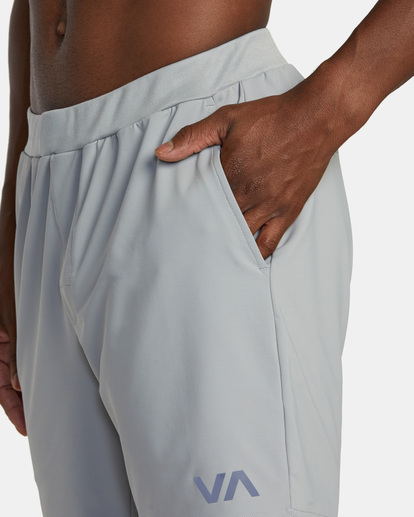 6 VA Sport Trainer Elastic Waist Shorts Beige AVYWS00260 RVCA