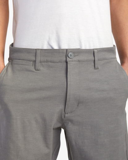 7 Back In Hybrid 19" Shorts Grey AVYWS00286 RVCA