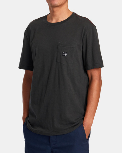 3 ANP Pocket Tee Black AVYZT01396 RVCA