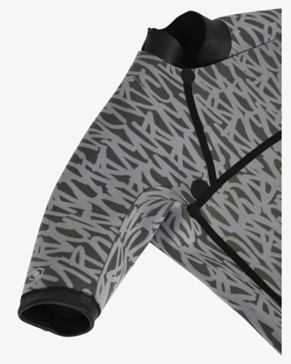 7 2/2mm Balance - Chest Zip Wetsuit for Men Black C42MRFRVMU RVCA