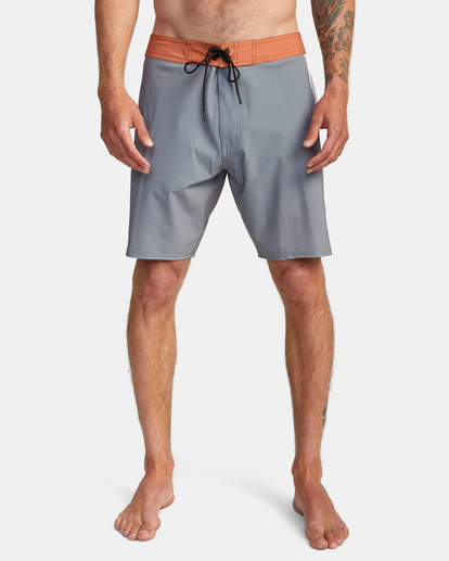 1 Apex Boardshorts 18" Green M1042RLT RVCA