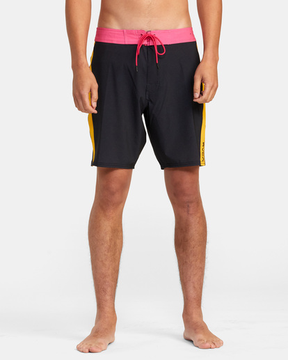 1 Apex Boardshorts 18" Black M1042RLT RVCA