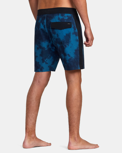 5 Apex Boardshorts 18" Blue M1042RLT RVCA