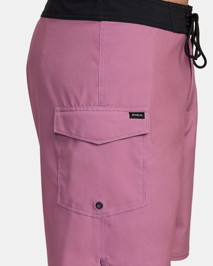 7 Restless Boardshorts 17" Purple M10625RT RVCA