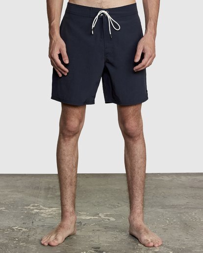 STANTON BOARDSHORT 17