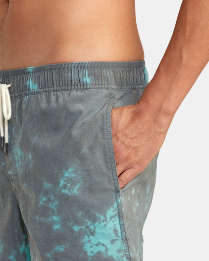 7 Manic Elastic Waist Boardshorts 17" Green M1191RME RVCA