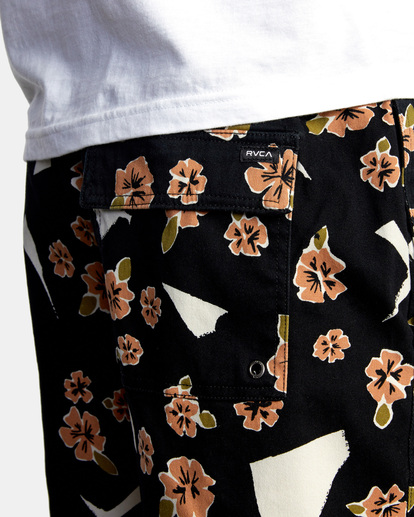 8 Escape Print Elastic Waist Walkshorts 17” Orange M2011REP RVCA
