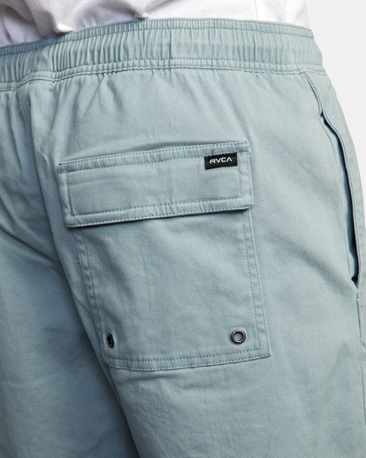 7 Escape Elastic Walkshorts 17” Blue M2073REE RVCA